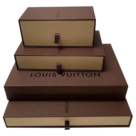 louis vuitton boxes weight height